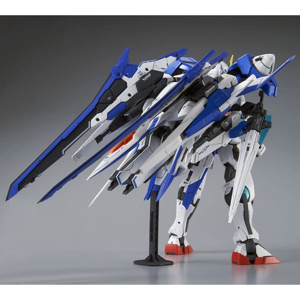 MG 1/100 00 XN Raiser Gundam